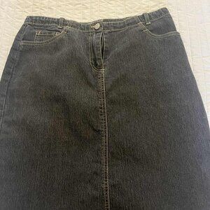 CABi grey frayed jean skirt size 8.